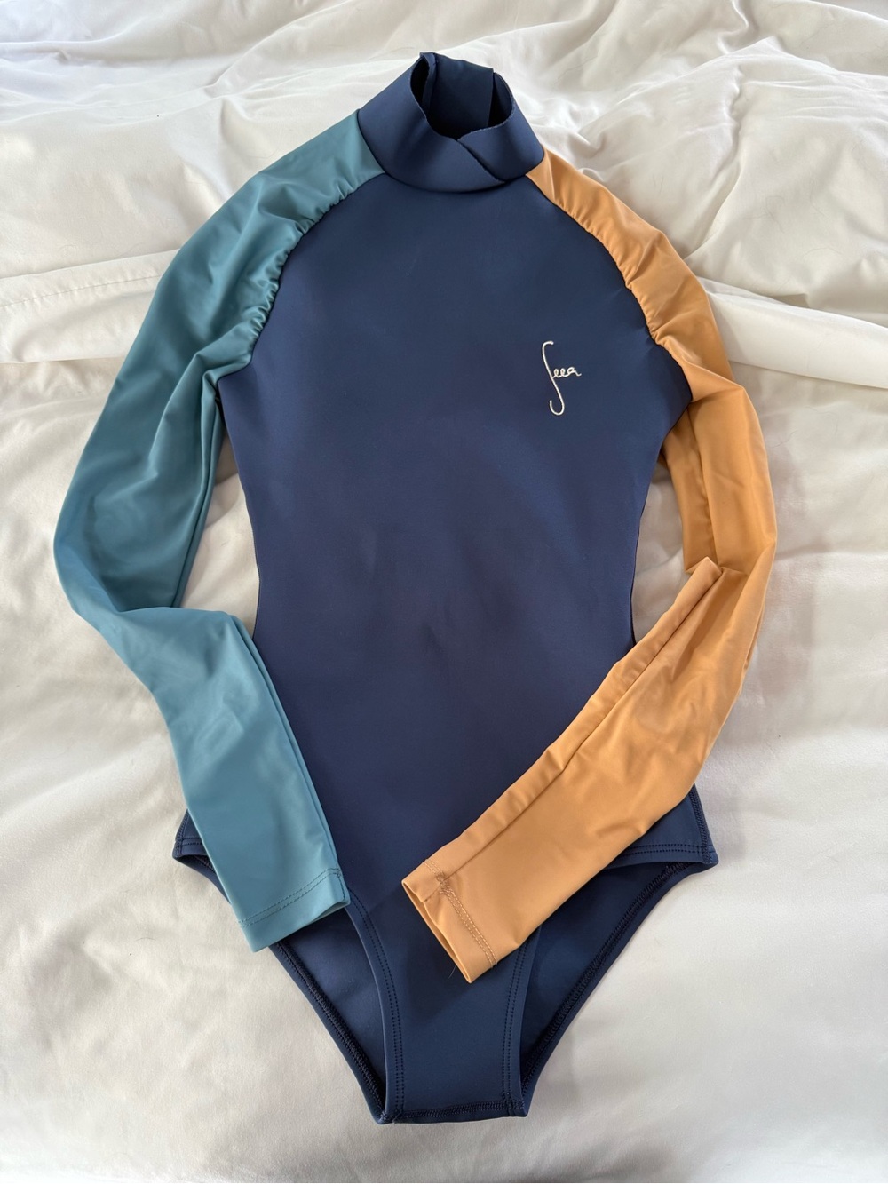 Seea Long Sleeve Rash Guard Surf Suit - Navy, Teal & Tan size XS